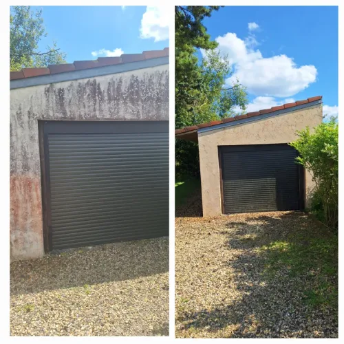 Mur de garage avant et après nettoyage : enduit noirci et coulures de rouille, puis façade propre